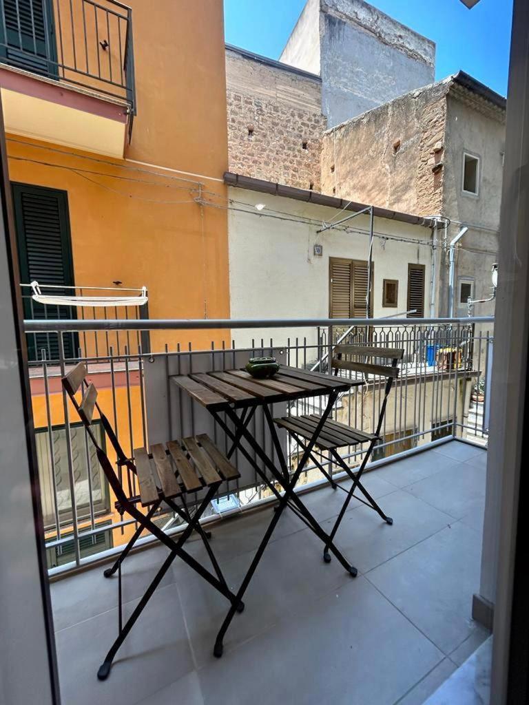 The Palace B&B And Apartments Santo Stefano di Camastra Kültér fotó